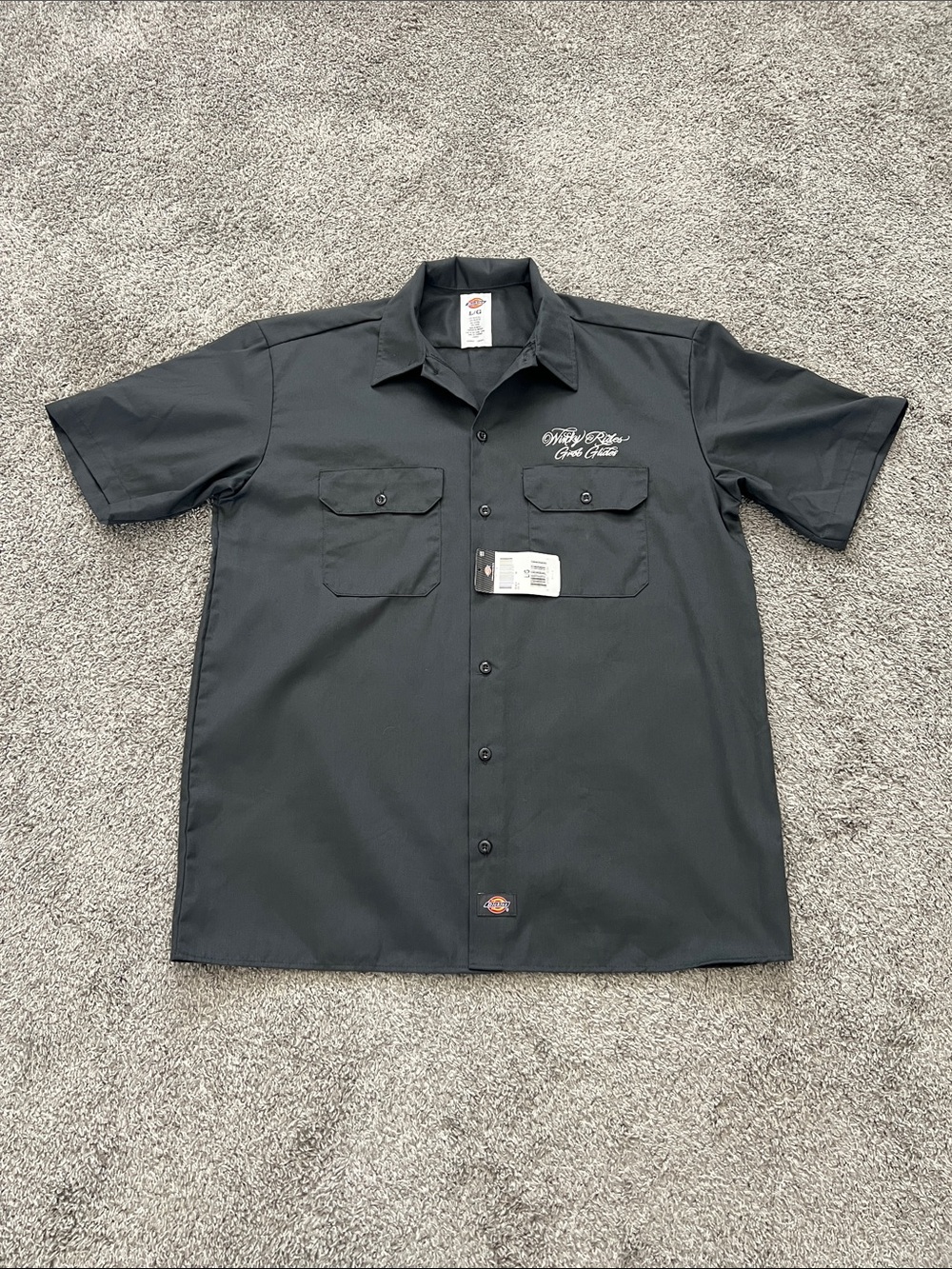 NWT Dickies Men’s Black Short Sleeve Button-Up Work Shirt “Winky Pawz Up” Size L